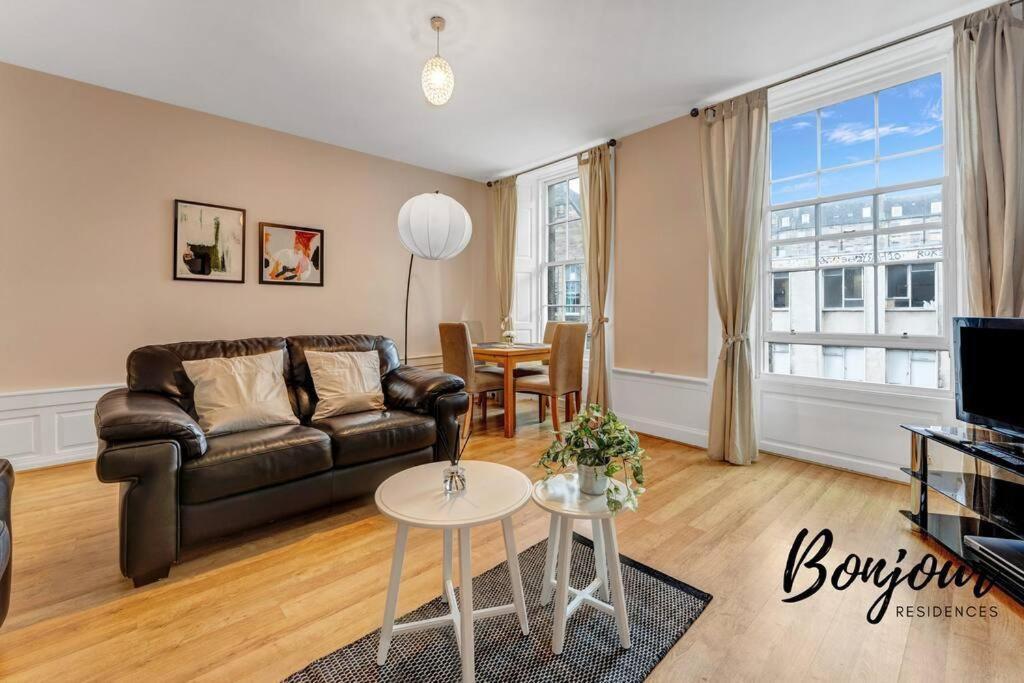 Monge Suite Old Town 2Br-1Ba, Near Royal Mile By Bonjour Residences Édimbourg Extérieur photo