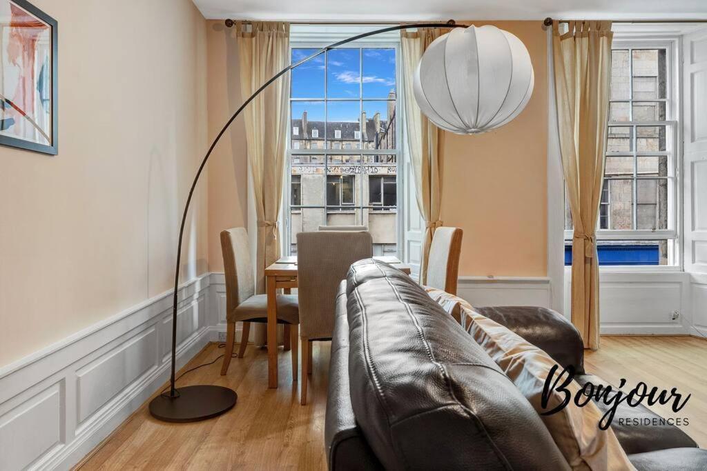 Monge Suite Old Town 2Br-1Ba, Near Royal Mile By Bonjour Residences Édimbourg Extérieur photo